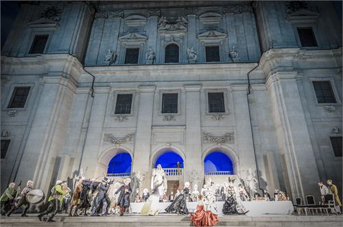 Jedermann Bühne vor dem Salzburger Dom | ©Tourismus Salzburg