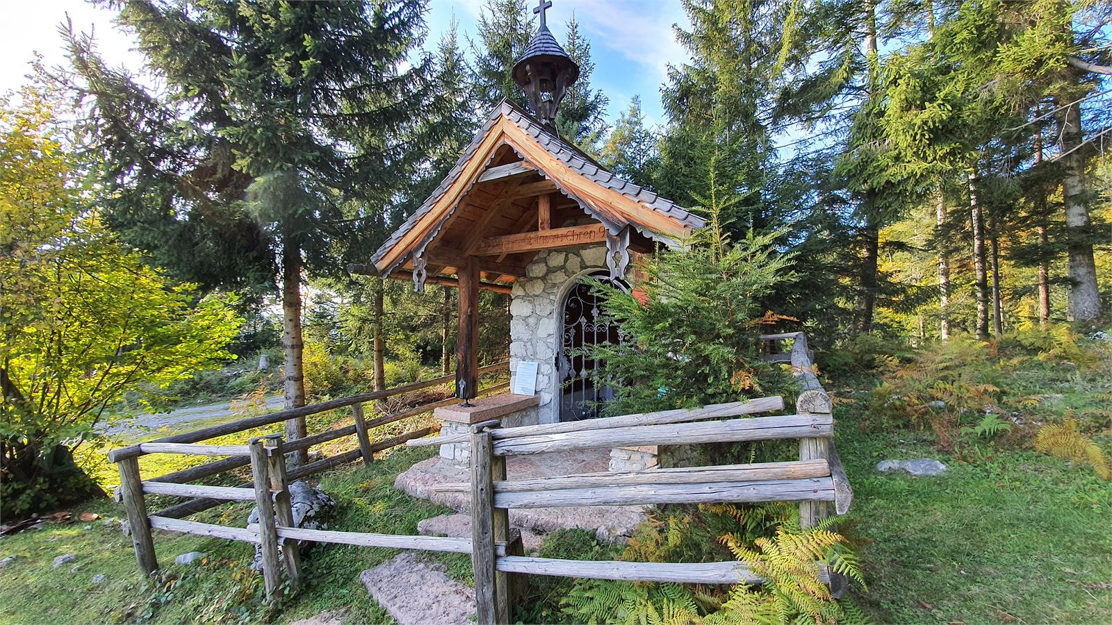 Hubertuskapelle auf der Schönalm in Puch | ©TVB Puch