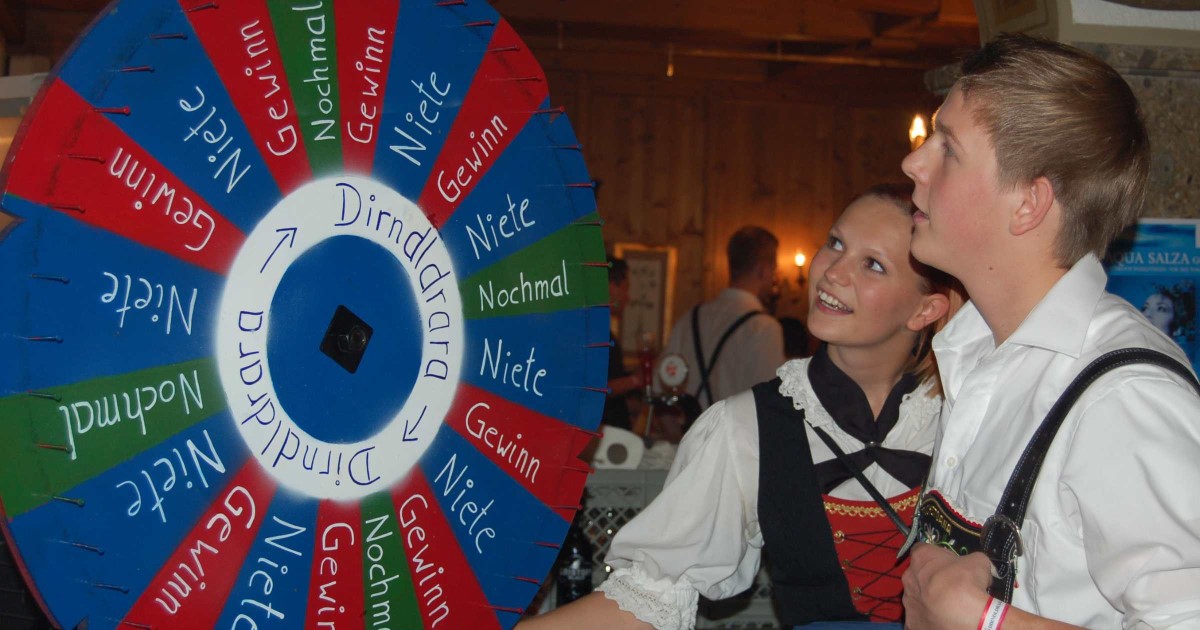 Pucher Dirndlrara vom TV D`Puachstoana