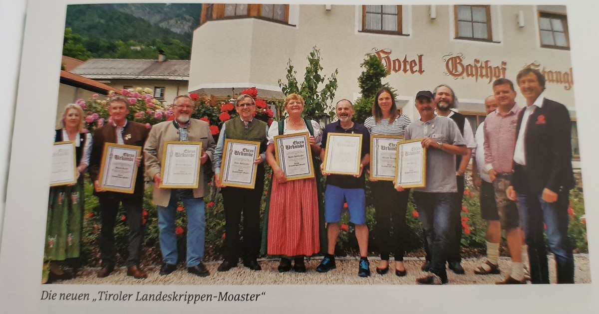 Trioler Krippenbau Moaster Agnes und Toni Höllbacher © TVB Puch – Gerber