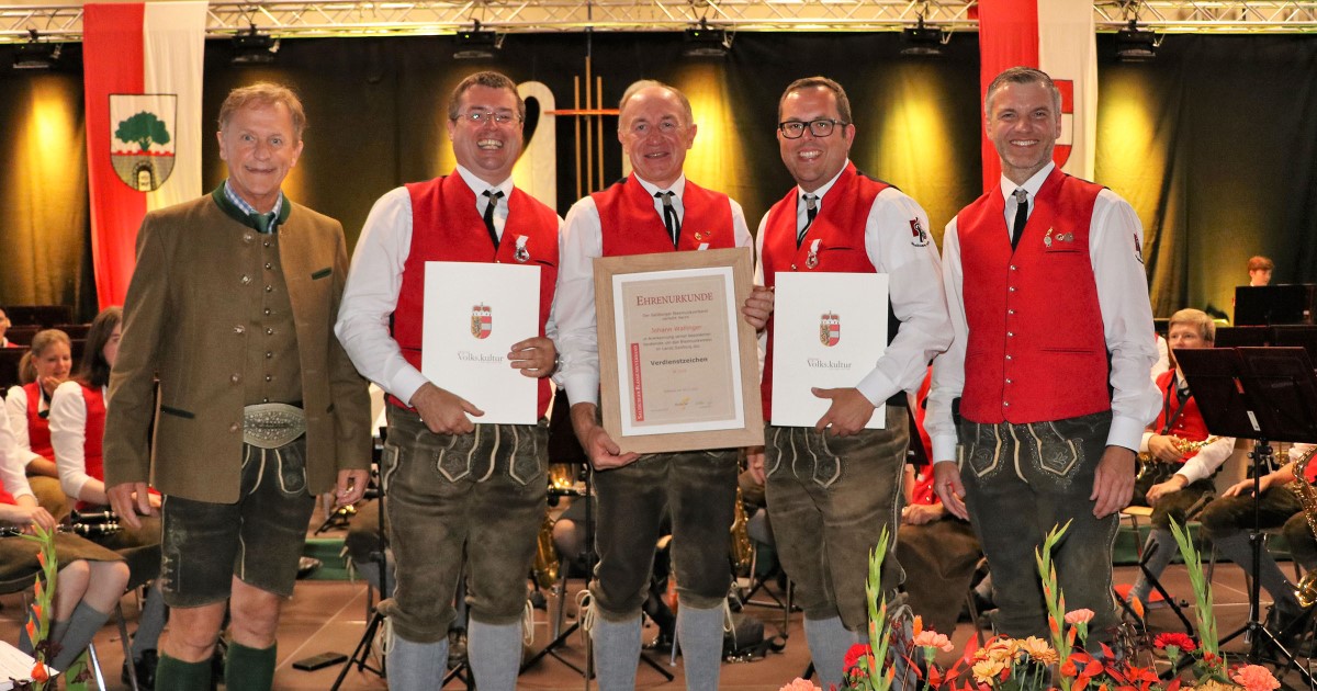 Ehrungen beim Jubiläumskonzert der MK Puch