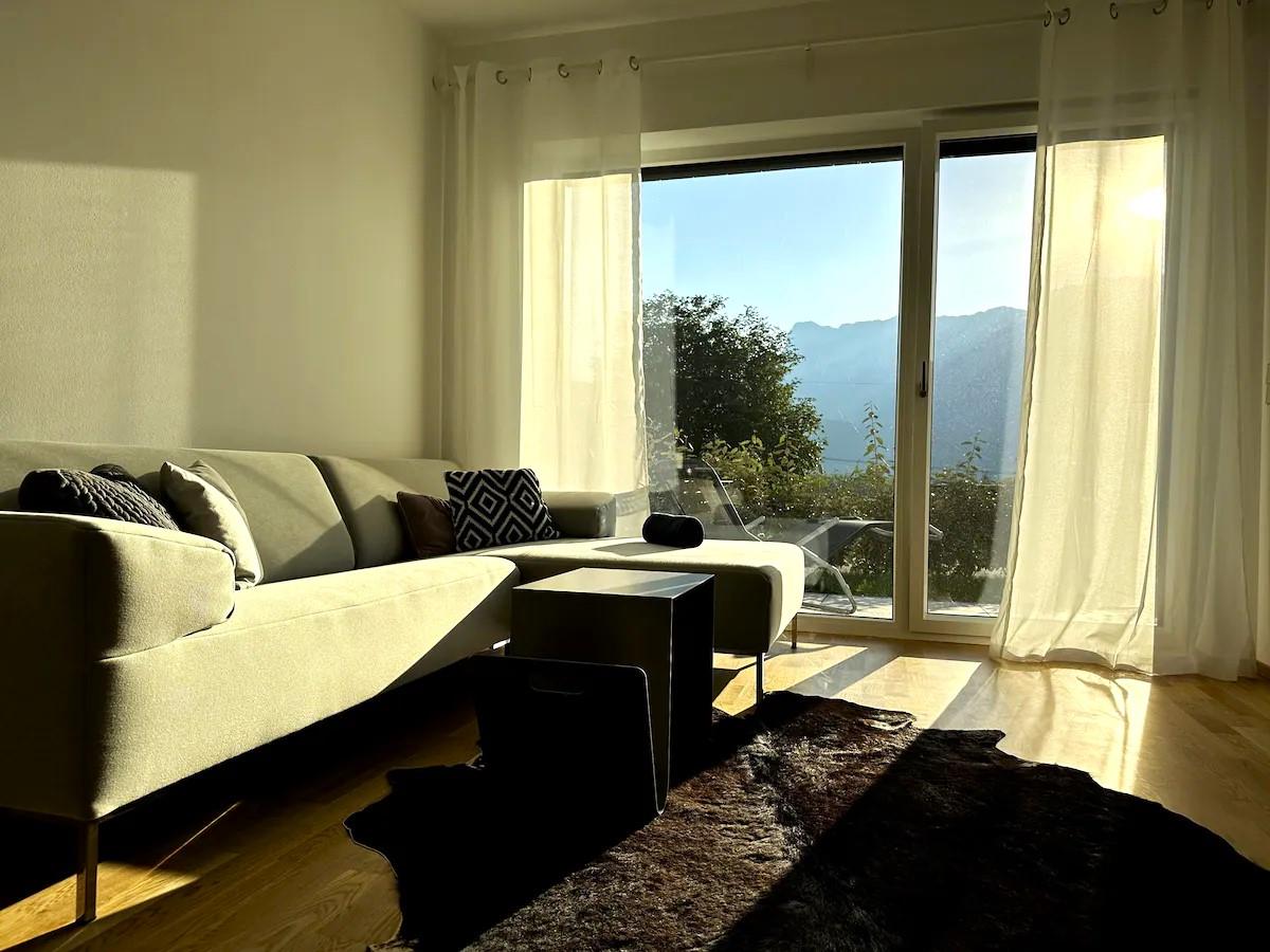 Appartamento con giardino e vista sulle montagne