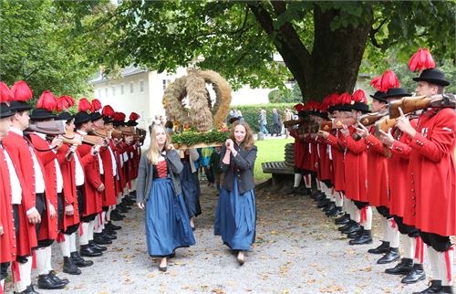 Erntedankfest St. Jakob am Thurn mit Jakobischützen | ©TVB Puch