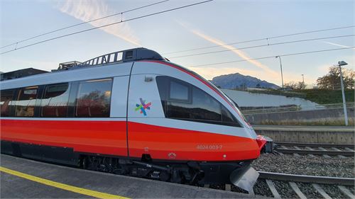 S-Bahn bei der Haltestelle Puch Urstein | ©TVB Puch