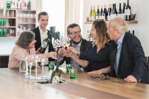 Gemütlich Feiern und Trinken im Vinisterium | ©Vinisterium.com