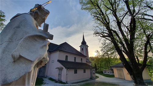 Heiliger Nepomuk bei der Wallfahrtskirche St. Jakob | ©TVB Puch