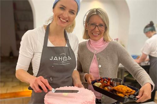 Theresa Jahoda und Regina Mekis vom Kirchenwirt