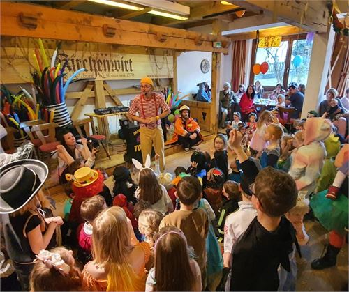 Kinderfasching in Puch - Zauberclown Tommi