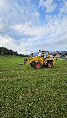 Zeltaufbau TV Puachstoana 75 Jahre 2024