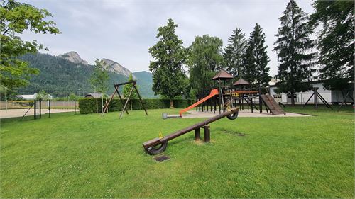 Kinderspielplatz im Freibad Hallein