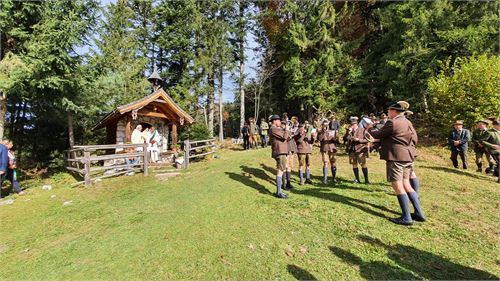 Jäger bei der Hubertusmesse auf der Schönalm