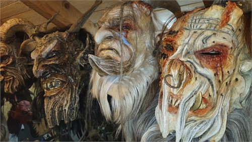 Krampusmasken von Rettei Masken aus Puch