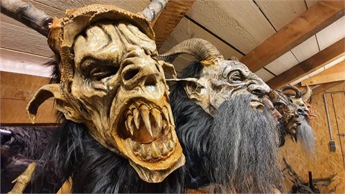 Krampusmasken von Rettei Masken aus Puch