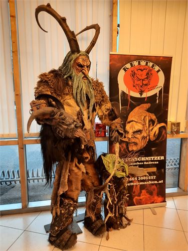 Rettei Masken beim Sparmarkt Puch