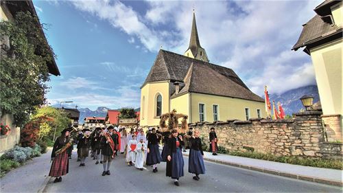 Erntedank bei der Pfarrkirche Puch