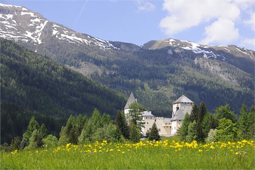 Burg Mauterndorf im Grünen | ©Salzburger Burgen und Schlösser